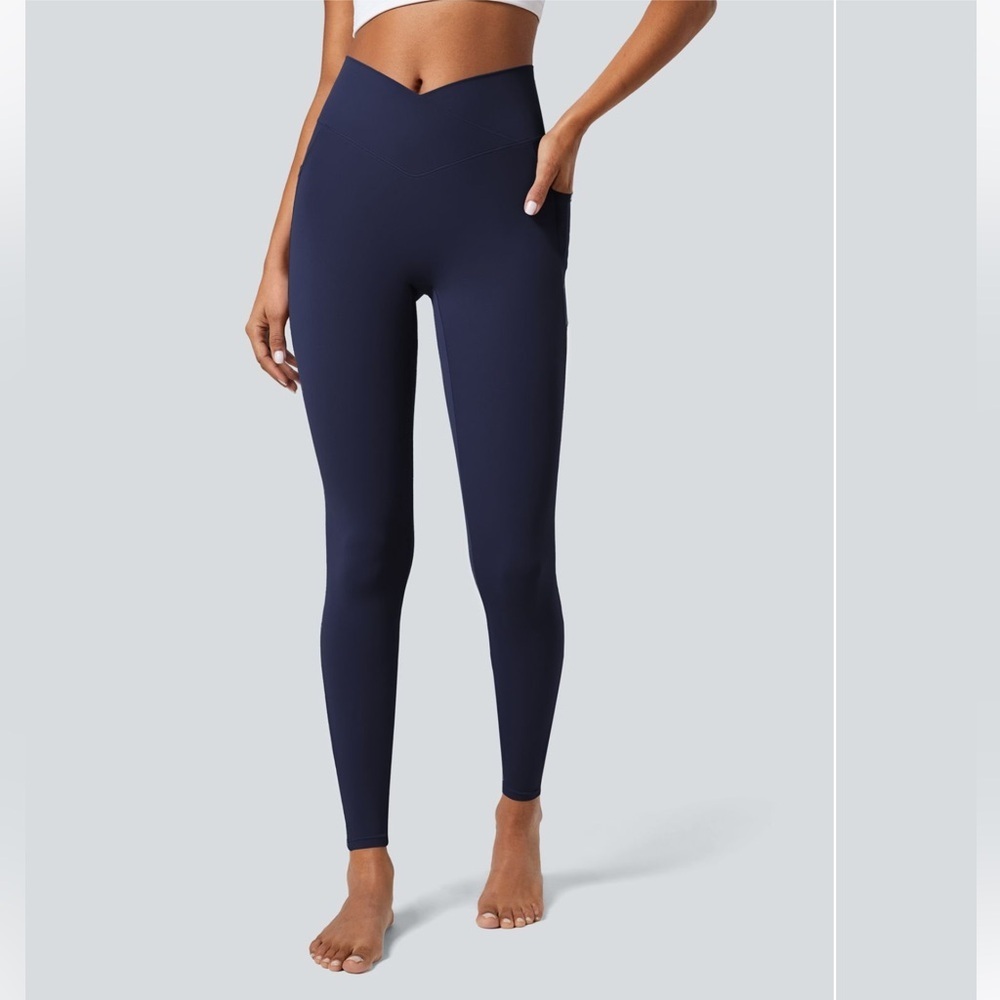 Halara sz S Blue SoftlyZero™ Crossover Pocket Plain 7/8 Leggings-UPF50+ New